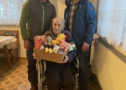 Stephan Winter 90er mit ASBÖ Gratulanten