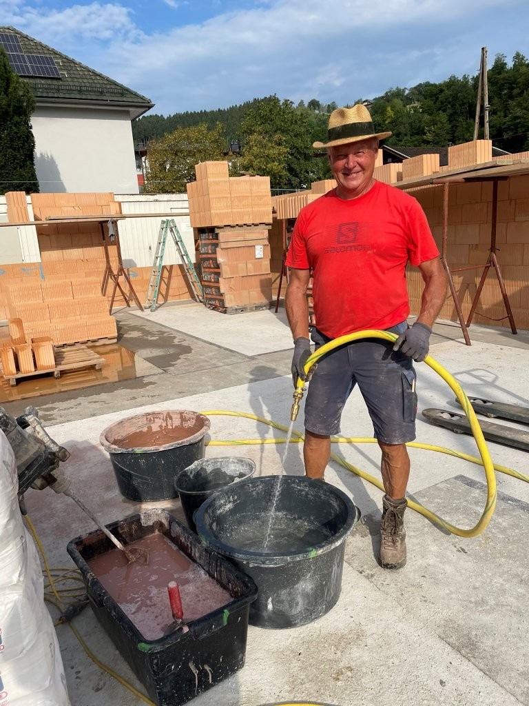Josef Kugler auf Baustelle